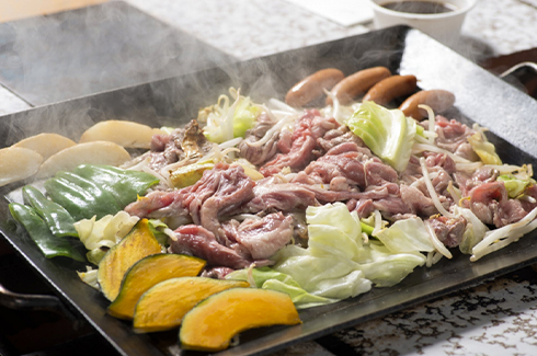 焼肉食べ放題 (春～秋季限定)