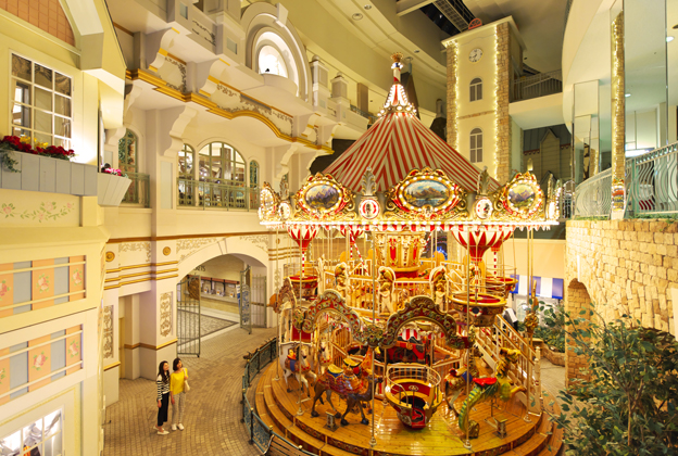 2階建てメリーゴーランド (カルーセル)