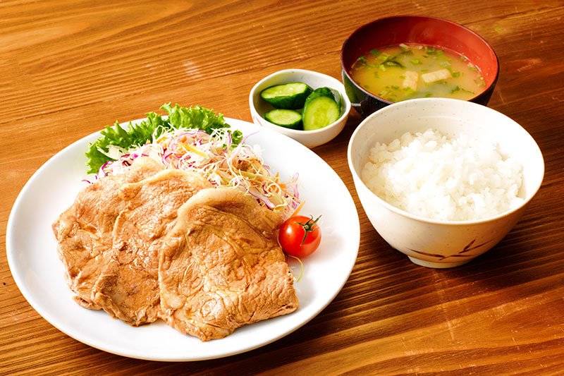 バランスのとれた定食メニュー