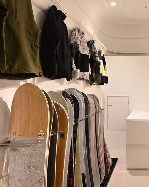 Salomon Store - Rusutsu