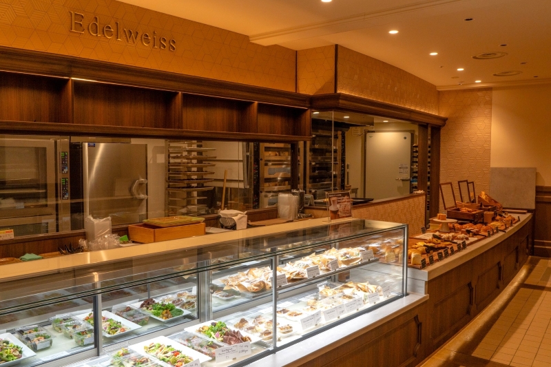 “Edelweiss” — Enjoy Freshly Baked Bread And Hotel-made Deli Items With Ease