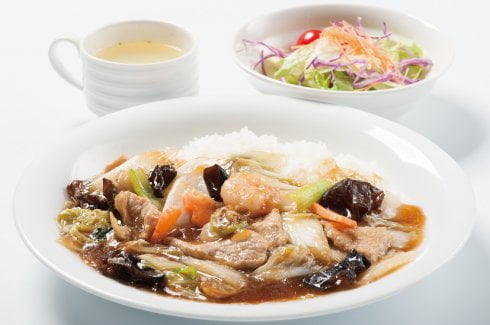 中華丼 (スープ・サラダ付)