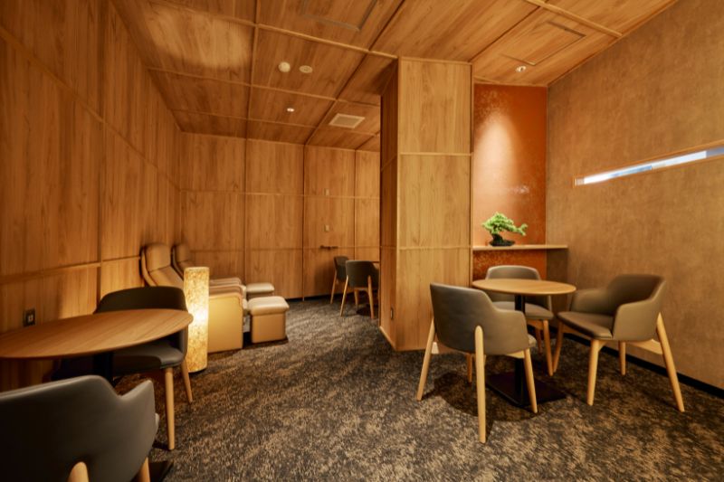 K‐LOUNGE (有料休憩所)