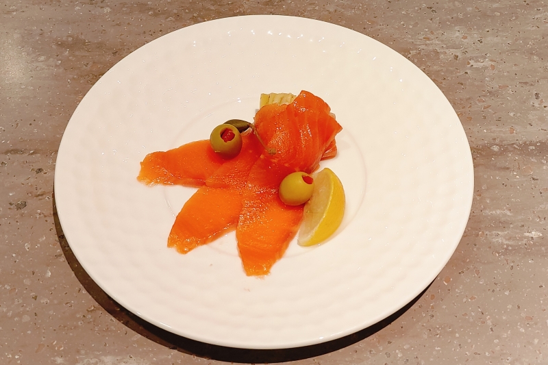 [SEAFOOD] 北海道スモークサーモン