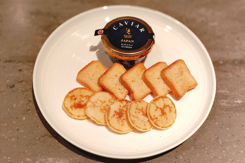 [SEAFOOD] キャビア トースト添え