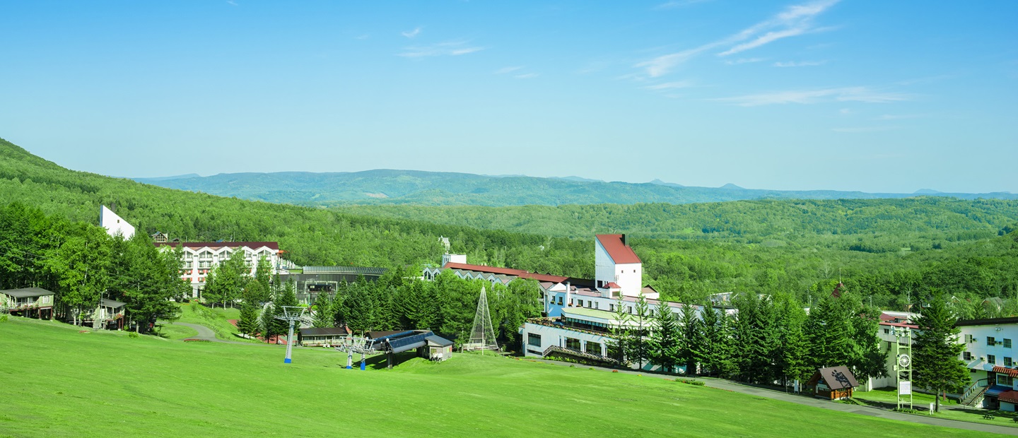RUSUTSU 
RESORT HOTEL 
& CONVENTION