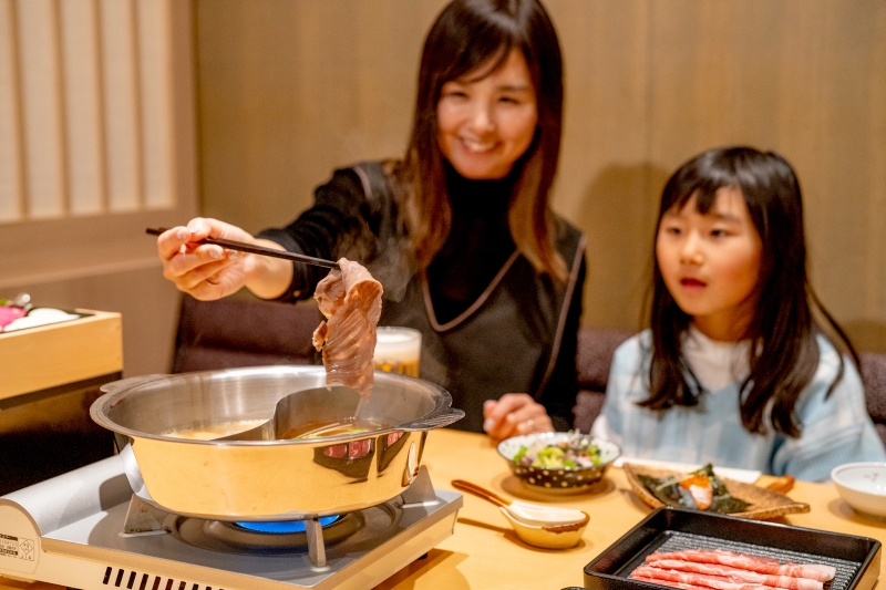 北海道産の上質なお肉やジビエ肉のしゃぶしゃぶ