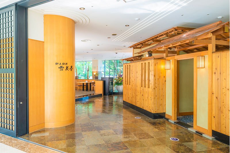 店舗入口