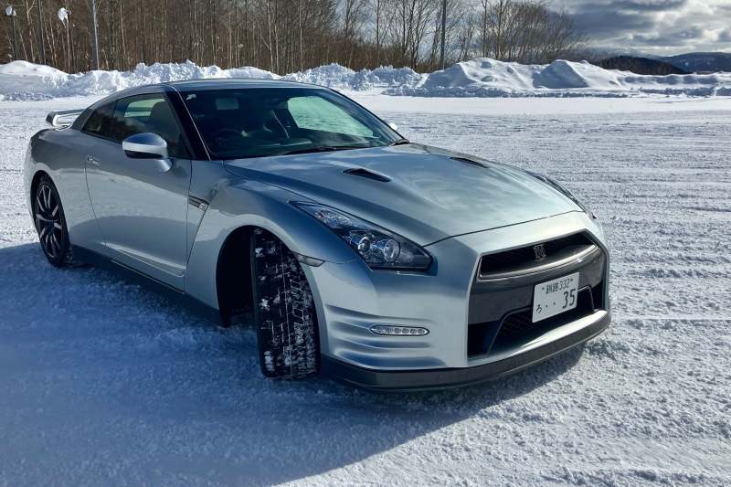 同乗体験コース (GTR)