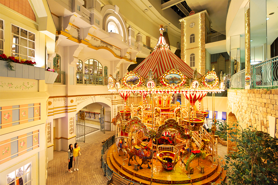 2层旋转木马 (Carousel)